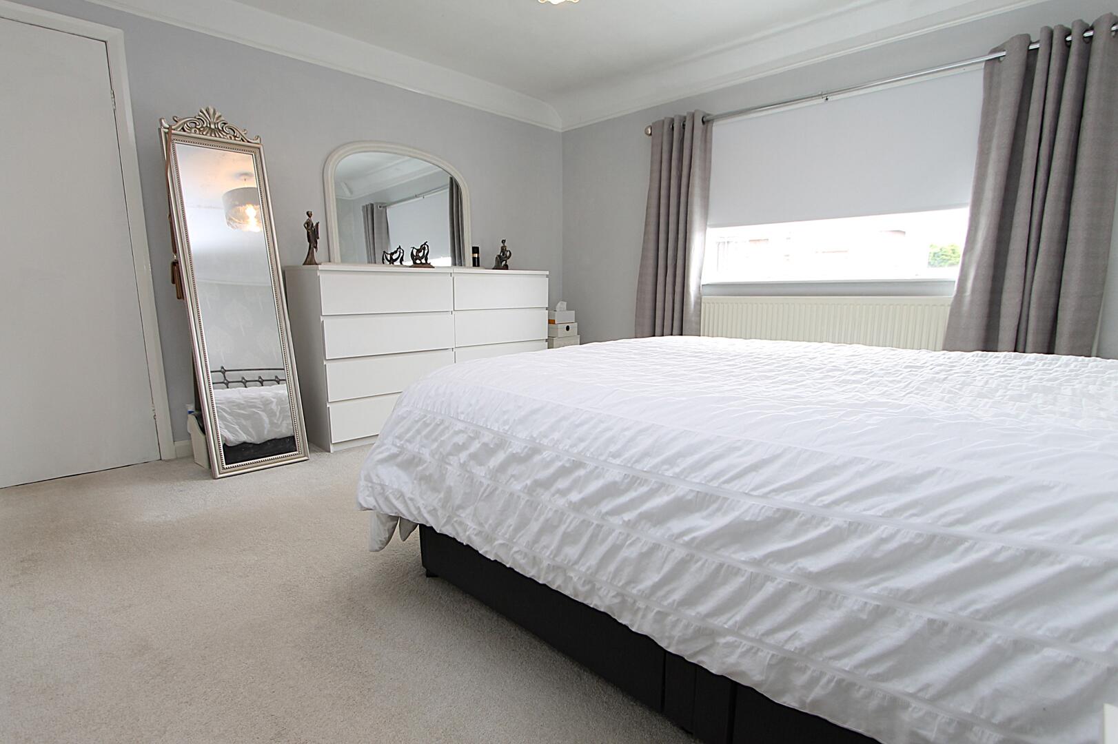 Brinton Crescent, Kidderminster